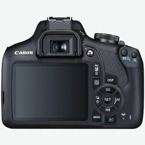 Canon EOS 2000D + EF-S 18-55mm f/3.5-5.6 III Juego de cámara